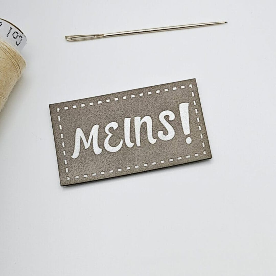 Tate Emmas Nähladen Kunstlederlabel „MEINS“