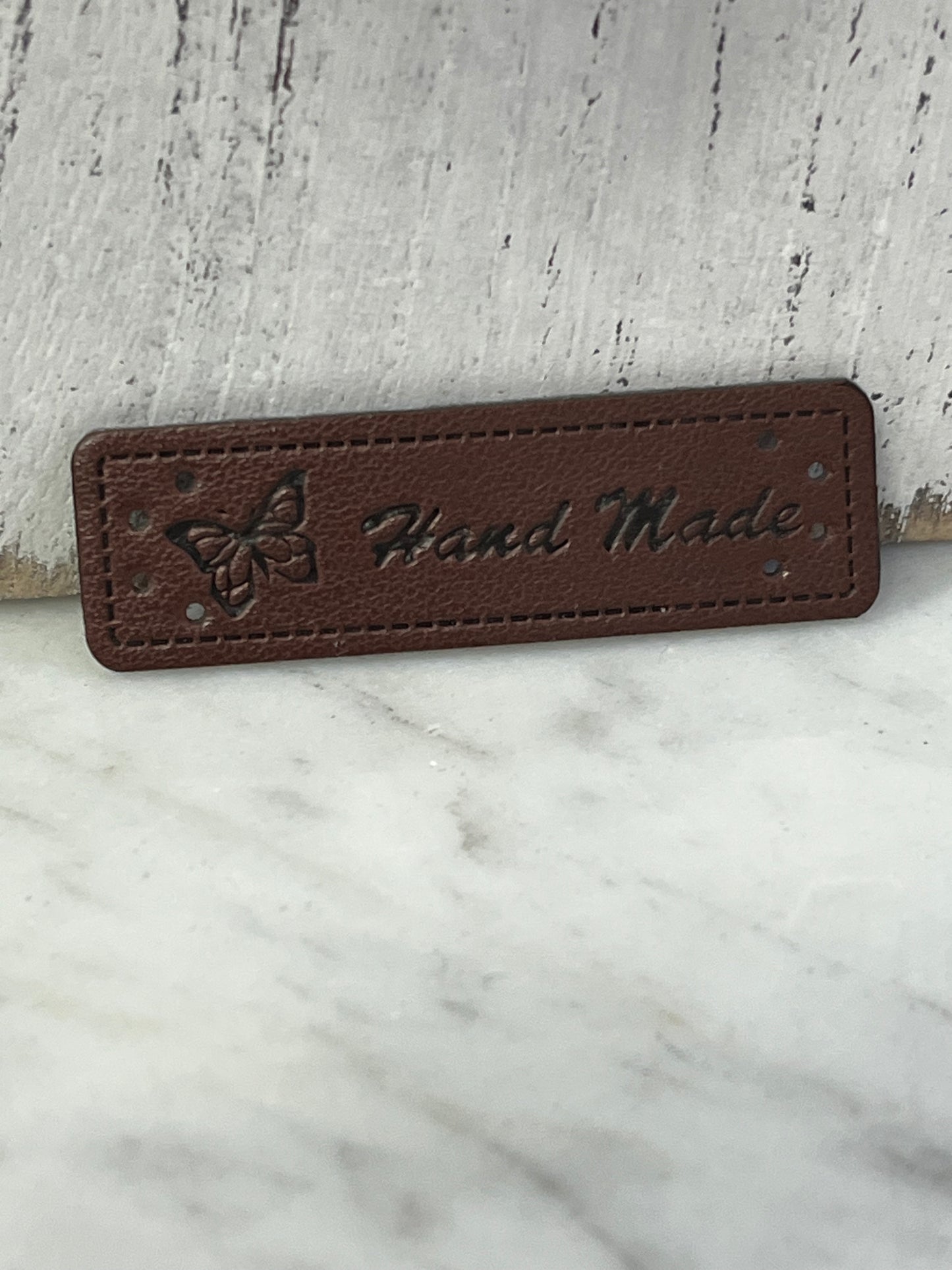 Aufnäher Label "Hand Made" Schmetterling aus Kunstleder dunkelbraun 28781