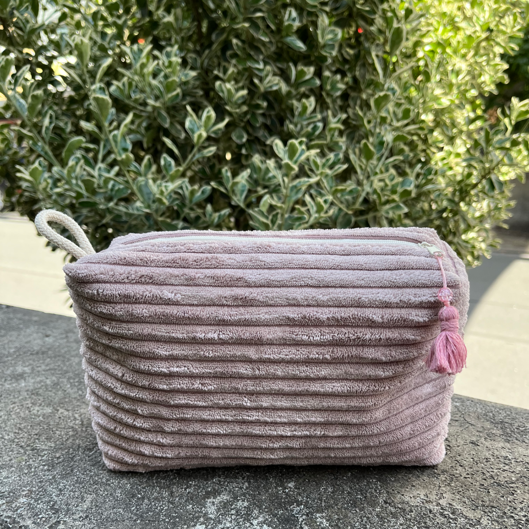 Kosmetiktasche "Fiby Soft" LOVE altrosa aus Samt-Cord richtig edel und kuschelig weich FibyS102