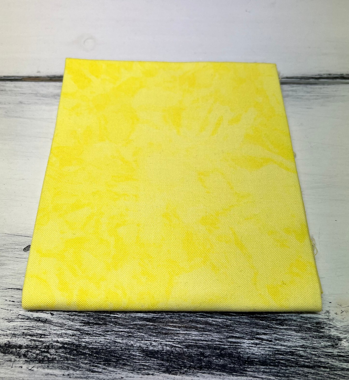 Baumwolle Michael Miller "Krystal" mittelgelb Zuschnitt 55 x 45 cm