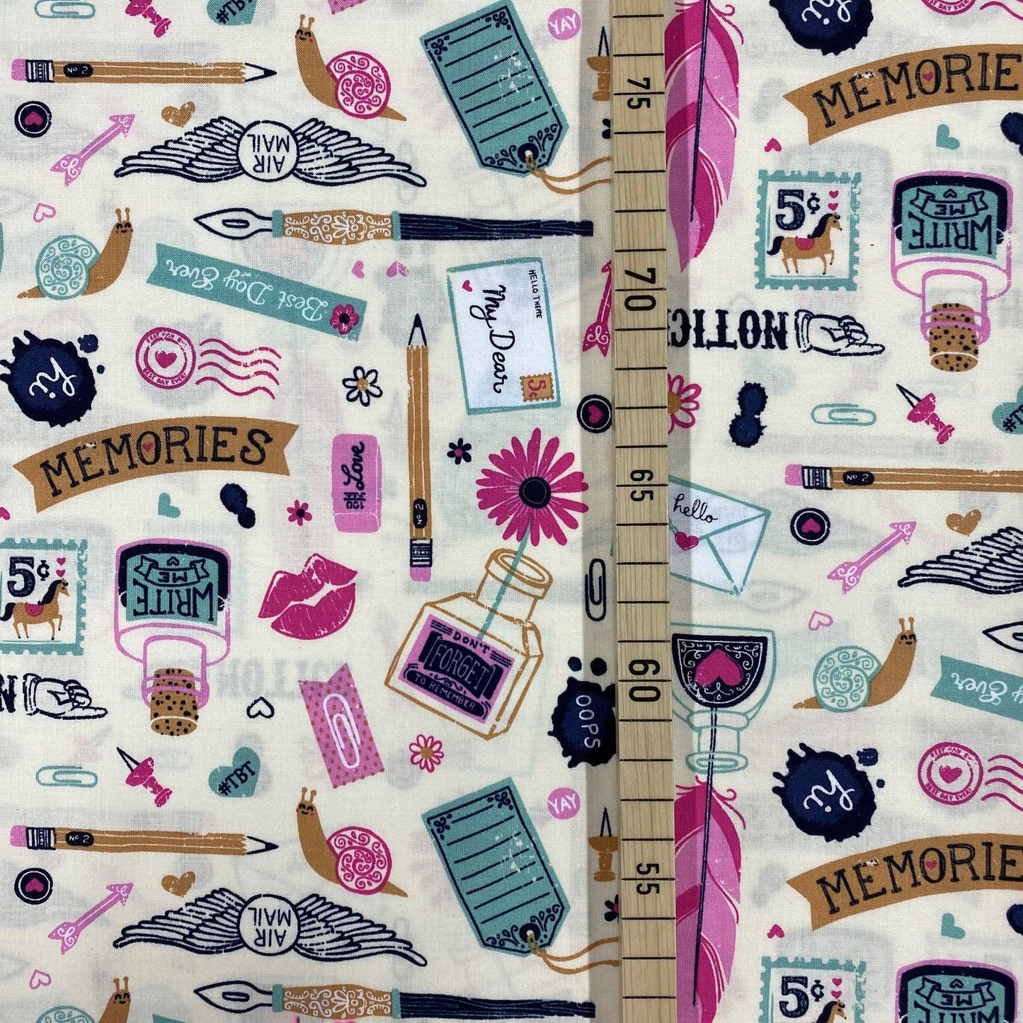 Clothworks "Pen Pal" 86-1504