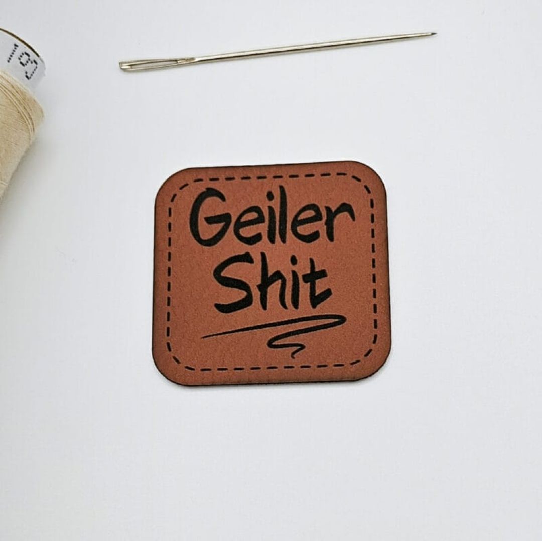 Tate Emmas Nähladen Kunstlederlabel „GELER SHIT"