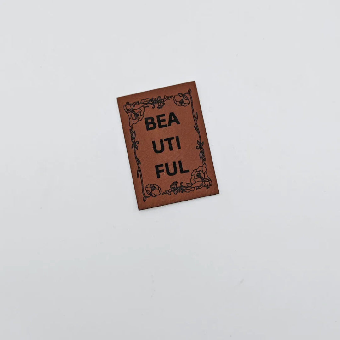 Tate Emmas Nähladen Kunstlederlabel „BEAUTIFUL“